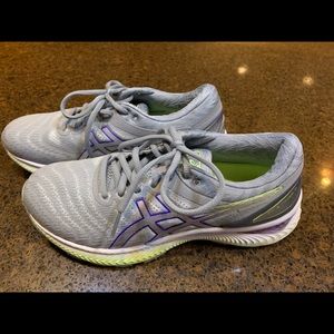 Used Asics Gel-Nimbus 22 Size 8 Great Condition